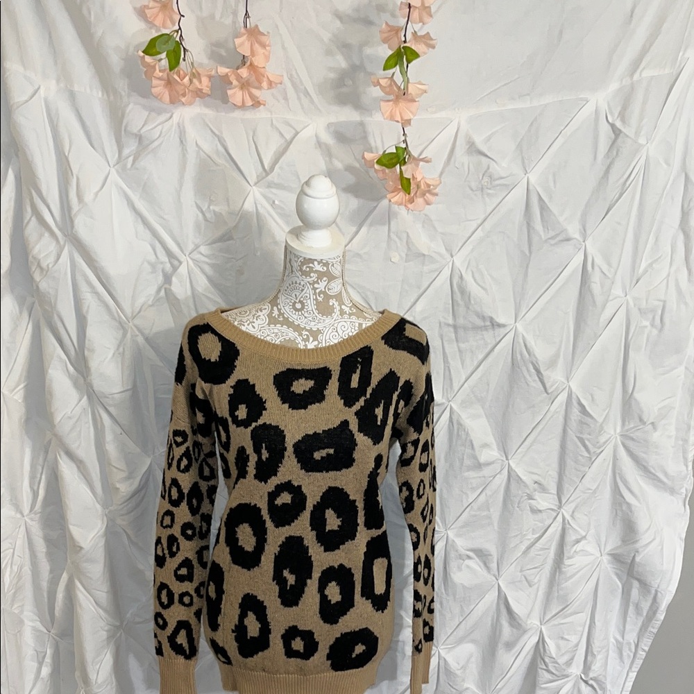 Express Women's Animal Print Sweater - Beige and Black